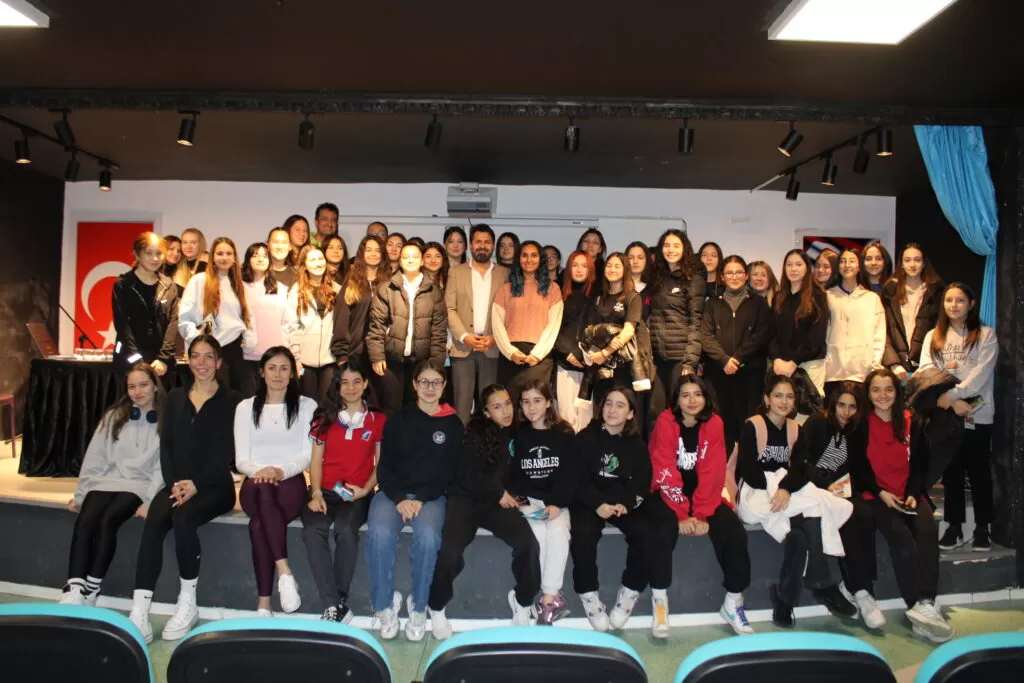 Açı Kolejli Voleybolcularla Bir Araya Geldik